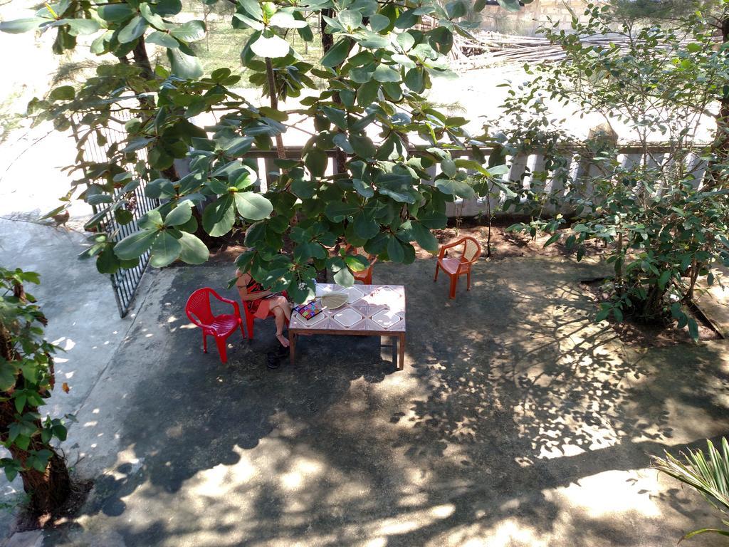 Nguyet Anh Guesthouse Lang Co Exterior photo