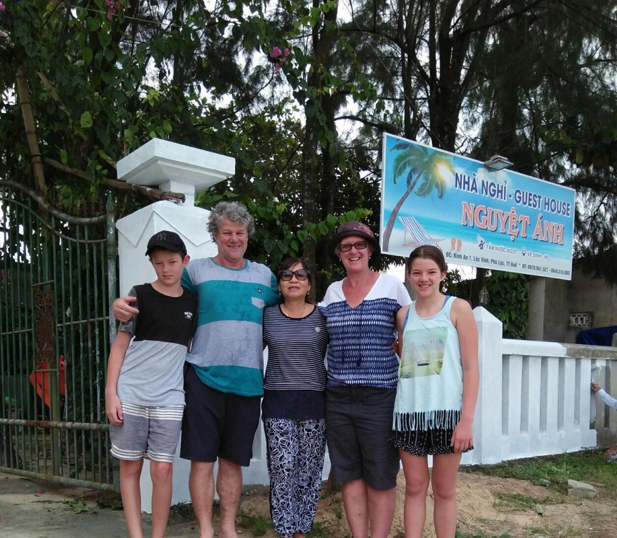 Nguyet Anh Guesthouse Lang Co Exterior photo
